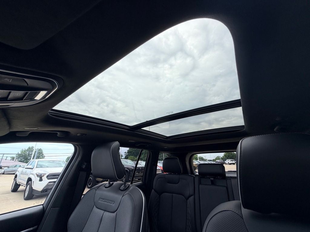 2026 Jeep Grand Cherokee Summit