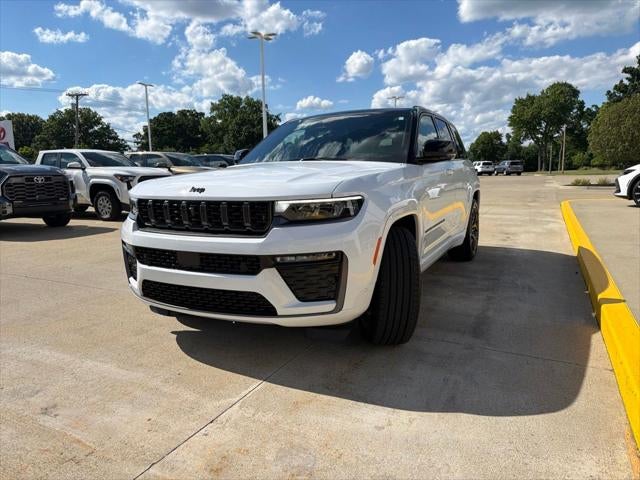 2026 Jeep Grand Cherokee Summit