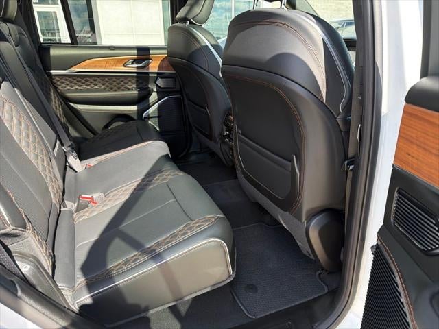 2026 Jeep Grand Cherokee Summit