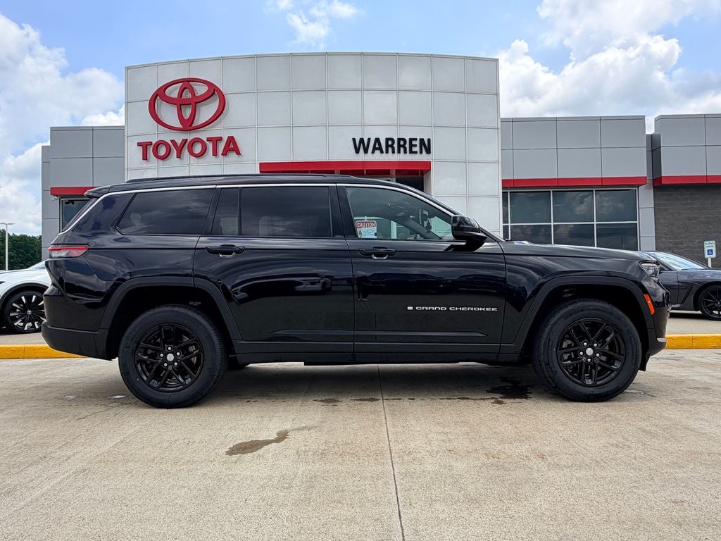 2025 Jeep Grand Cherokee L Laredo