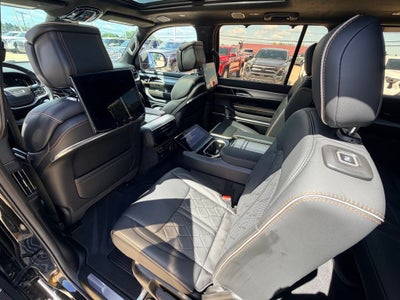 2022 Jeep Grand Wagoneer Series III