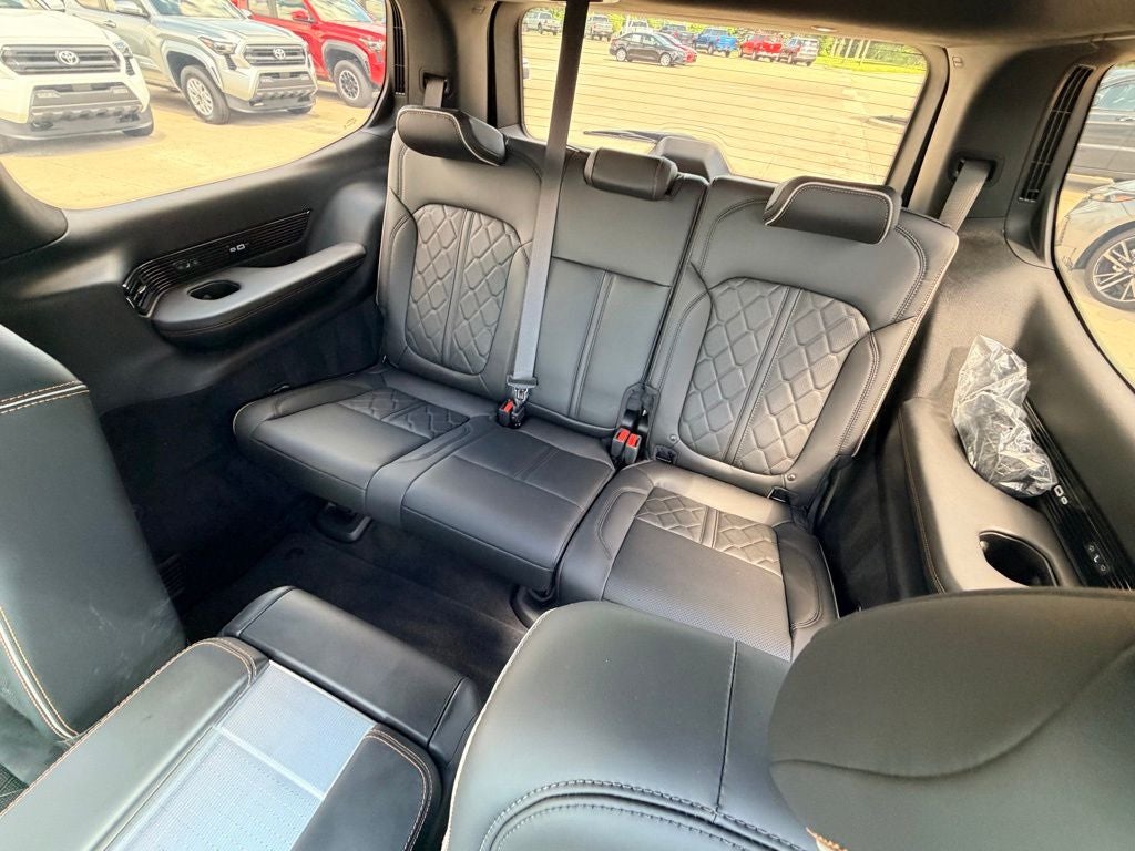 2022 Jeep Grand Wagoneer Series III