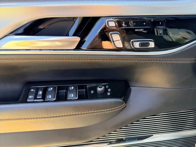 2022 Jeep Grand Wagoneer Series III