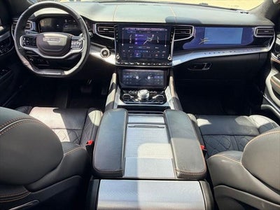 2022 Jeep Grand Wagoneer Series III