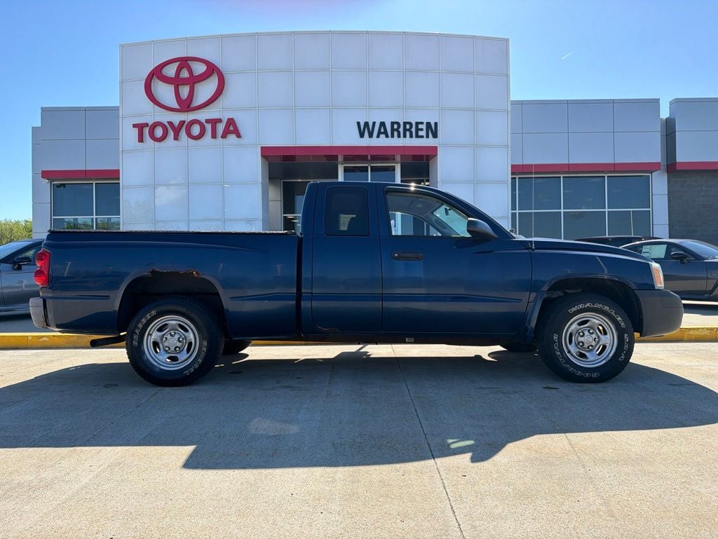 2005 Dodge Dakota ST