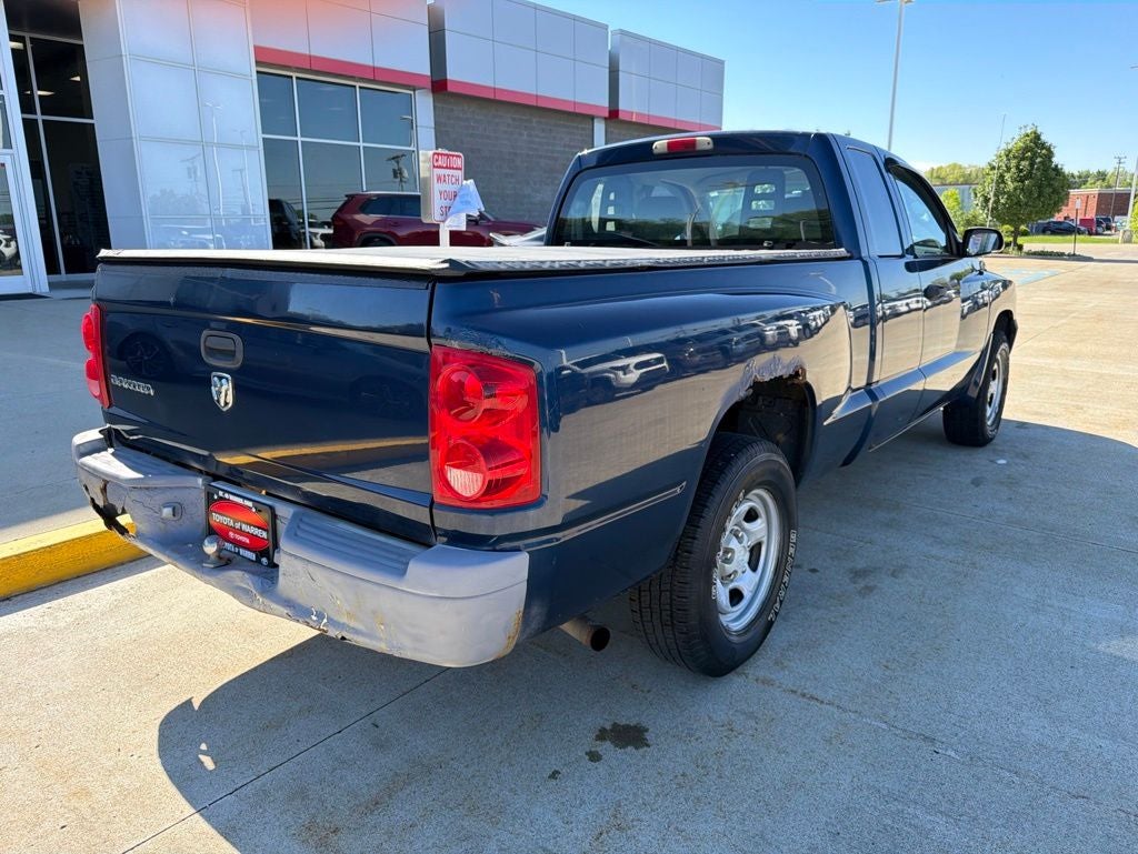 2005 Dodge Dakota ST