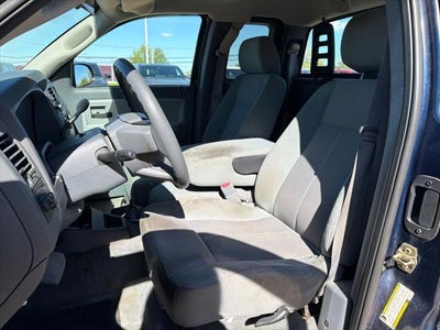 2005 Dodge Dakota ST
