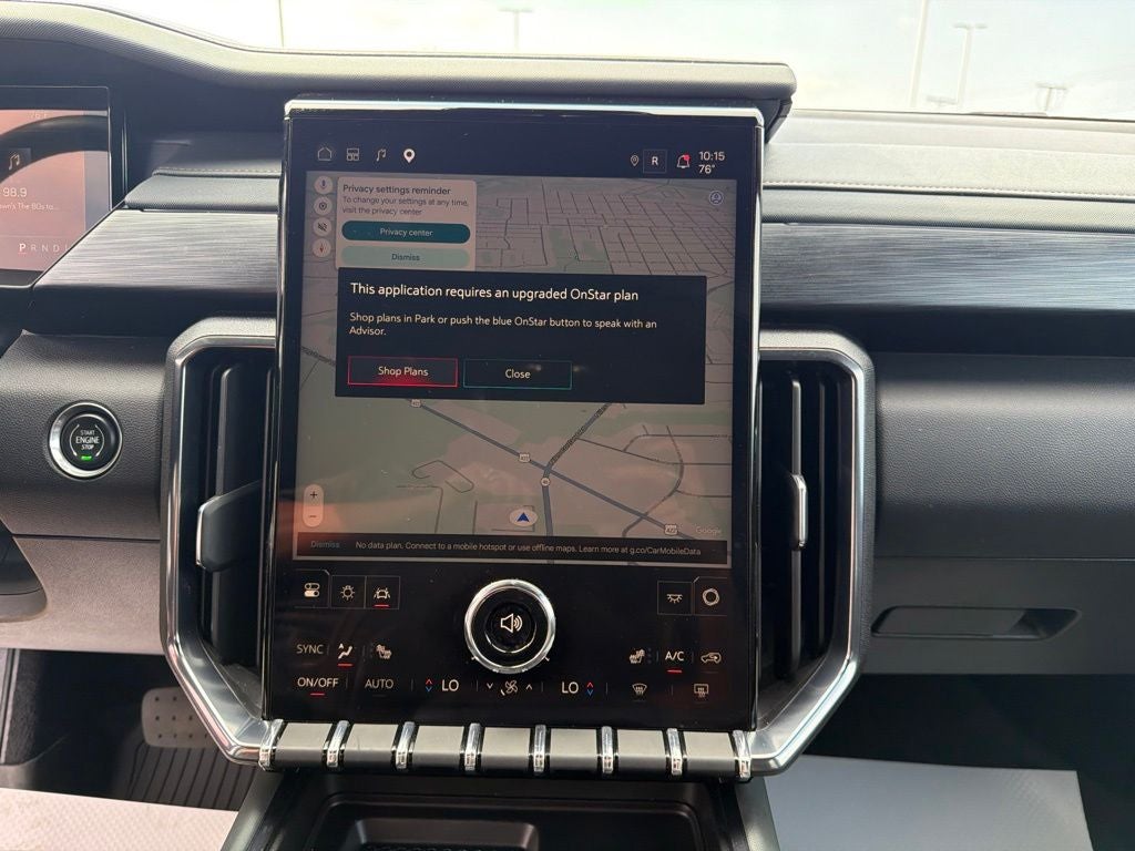 2024 GMC Acadia AT4