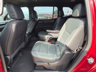 2024 GMC Acadia AT4