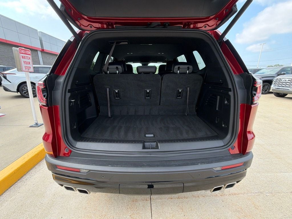 2024 GMC Acadia AT4