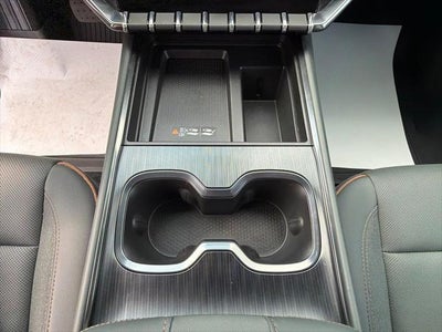 2024 GMC Acadia AT4