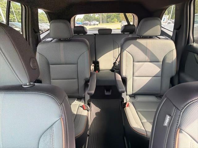 2024 GMC Acadia AT4