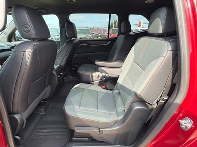 2024 GMC Acadia AT4