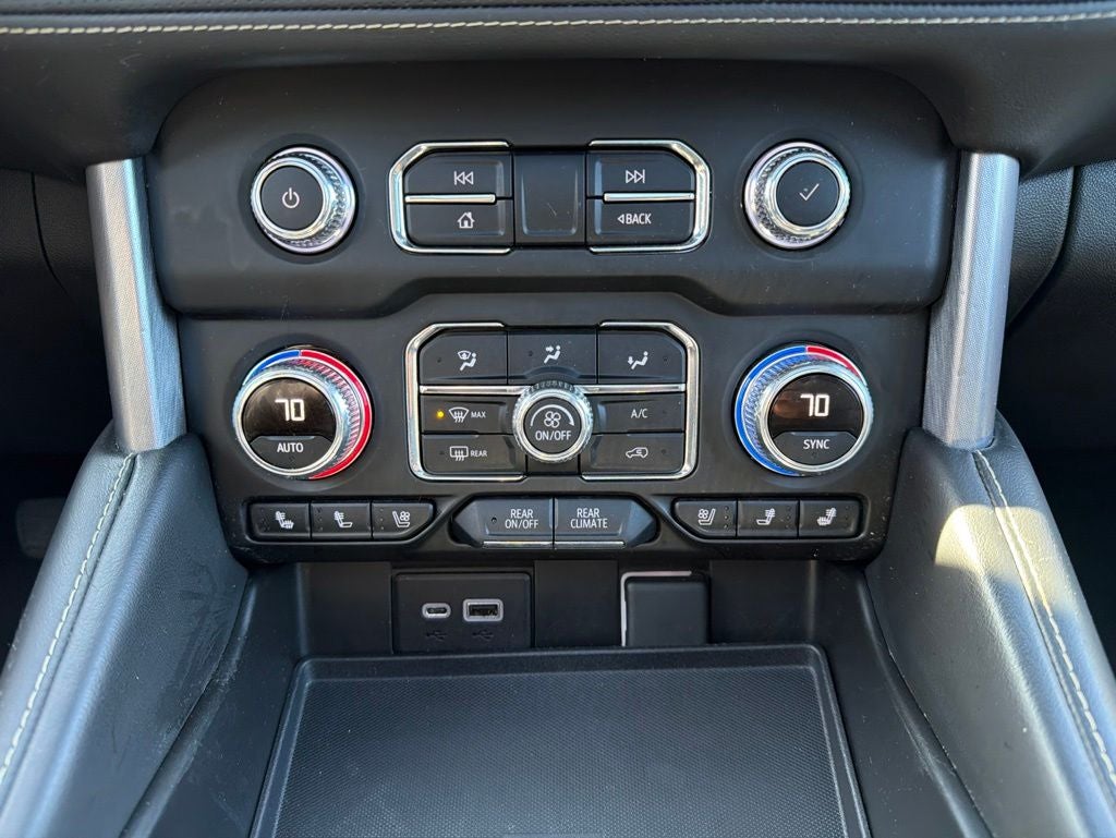 2022 GMC Yukon SLT