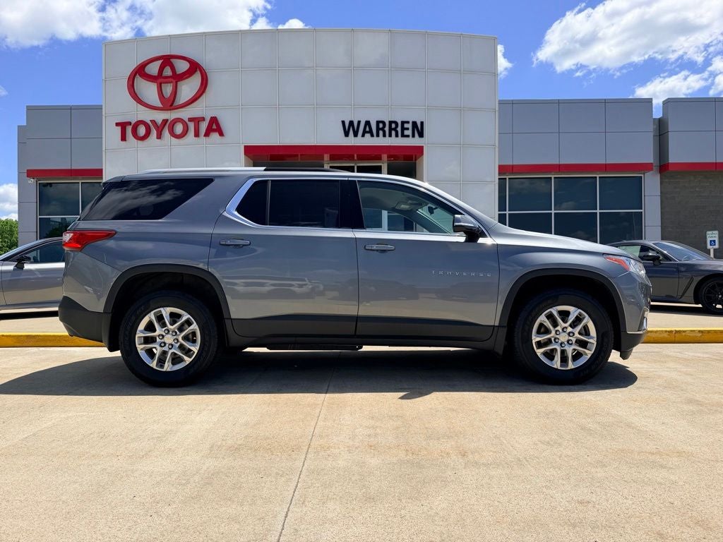 2018 Chevrolet Traverse LT Cloth w/1LT