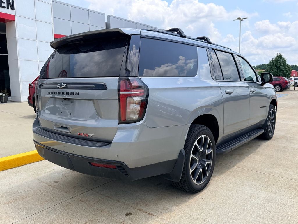 2023 Chevrolet Suburban RST