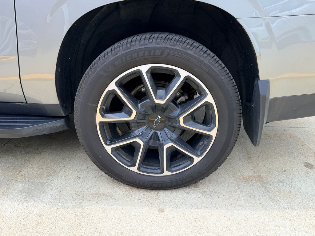 2023 Chevrolet Suburban RST