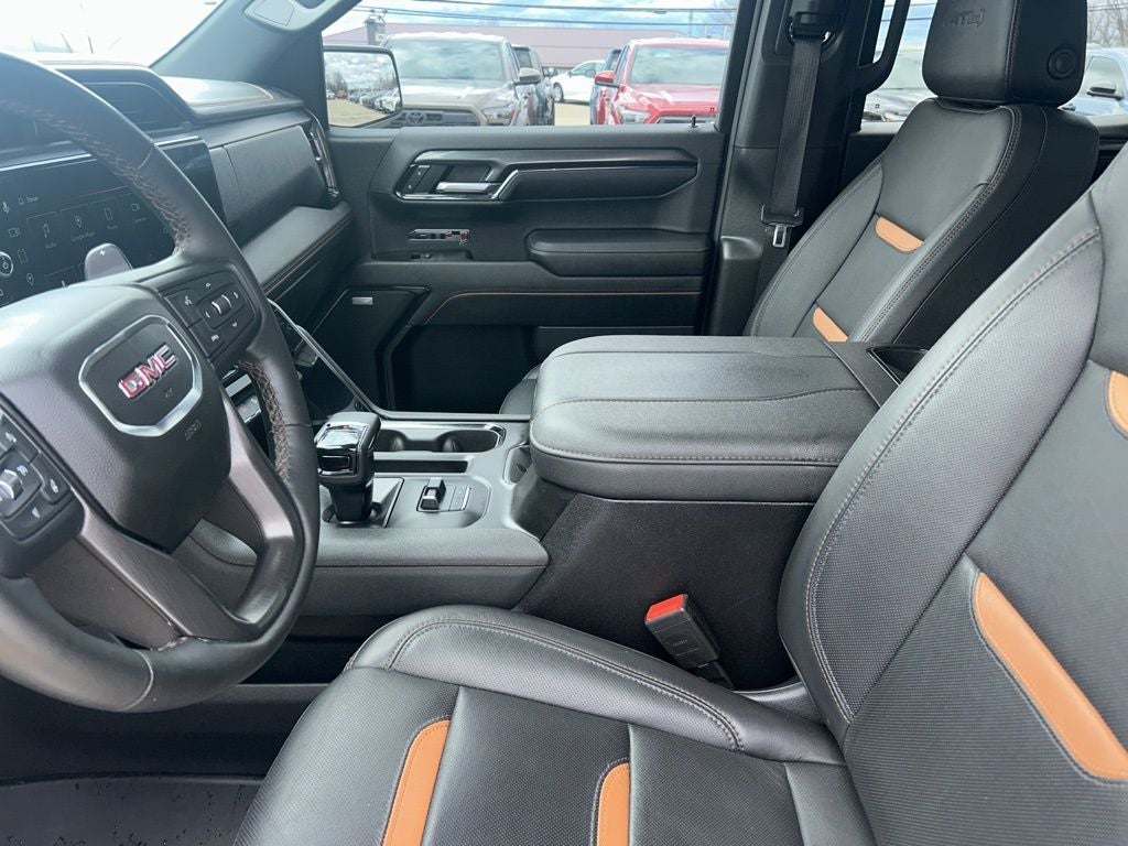 2023 GMC Sierra AT4