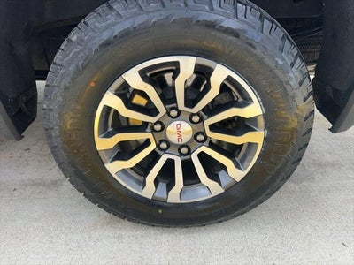 2023 GMC Sierra AT4