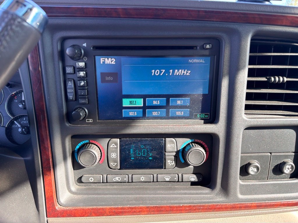 2005 Cadillac Escalade Base
