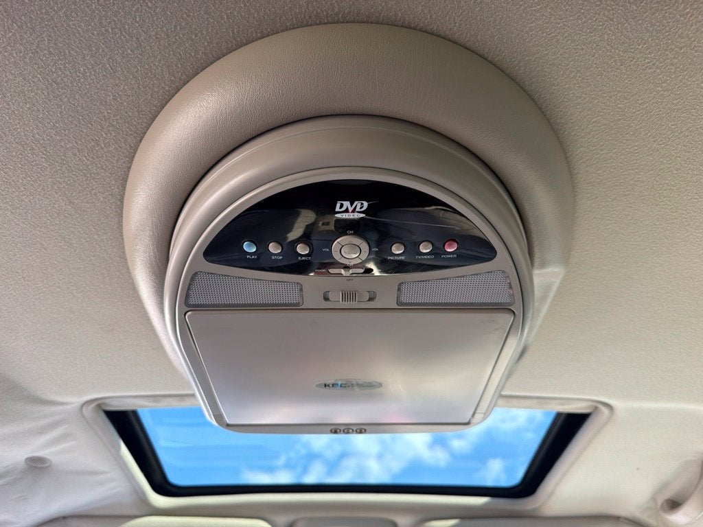 2005 Cadillac Escalade Base
