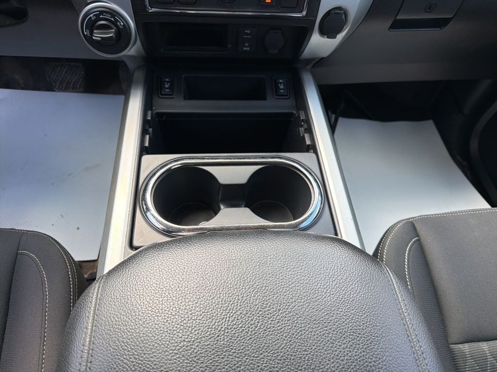 2018 Nissan Titan SV