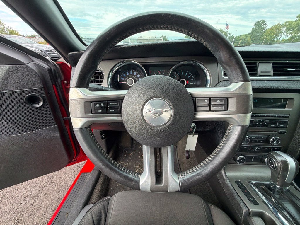 2014 Ford Mustang V6