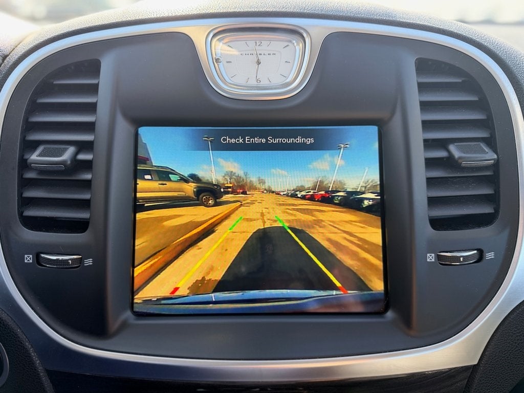 2018 Chrysler 300 Touring