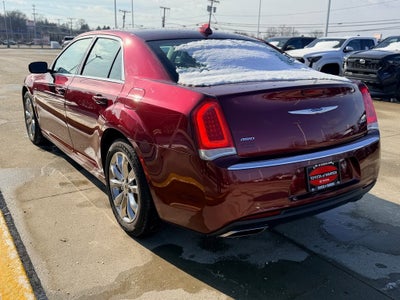 2018 Chrysler 300 Touring