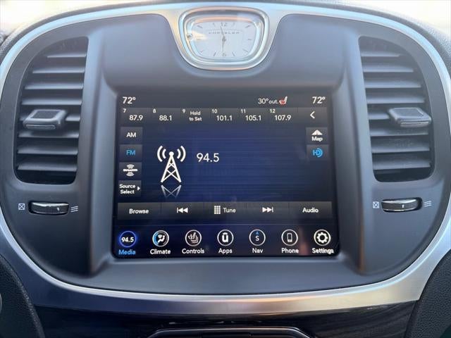 2018 Chrysler 300 Touring