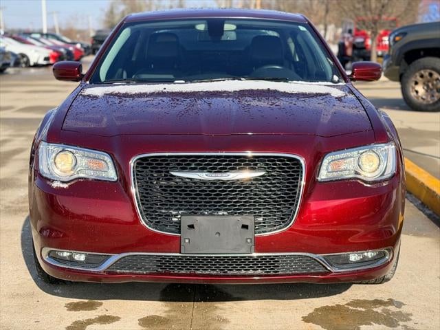 2018 Chrysler 300 Touring