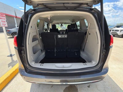 2017 Chrysler Pacifica Touring L Plus