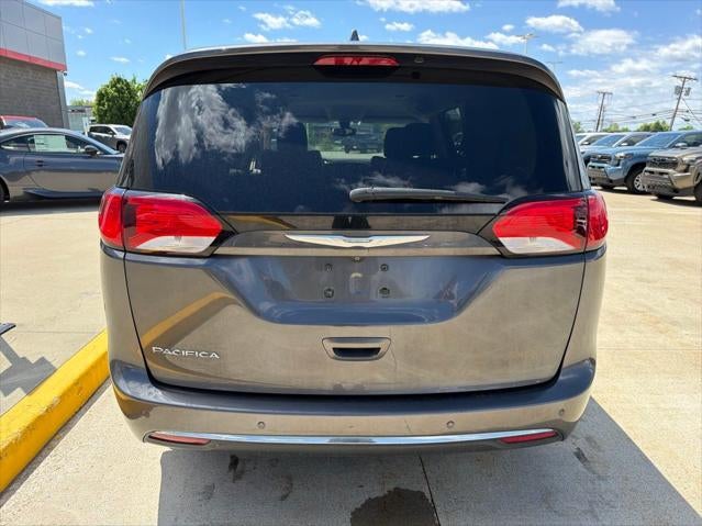 2017 Chrysler Pacifica Touring L Plus