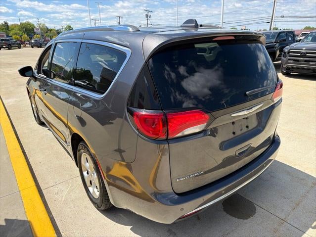 2017 Chrysler Pacifica Touring L Plus