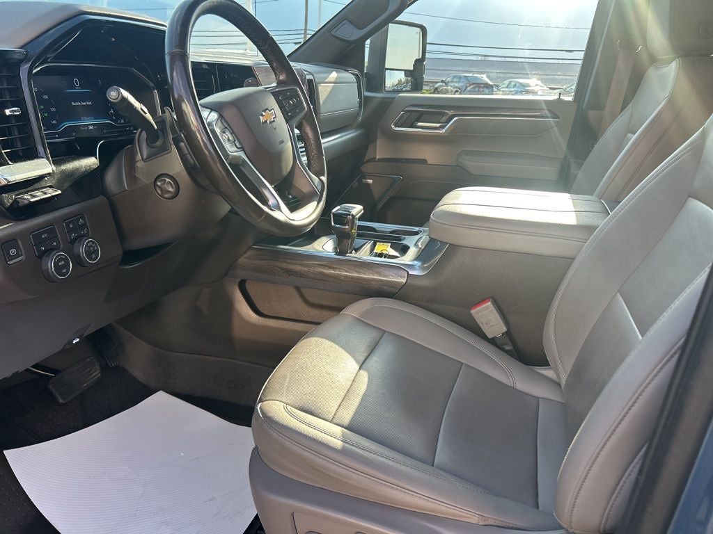 2024 Chevrolet Silverado 1500 LTZ