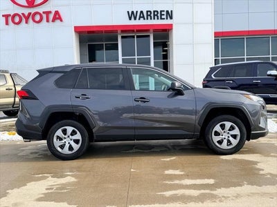 2023 Toyota RAV4 LE