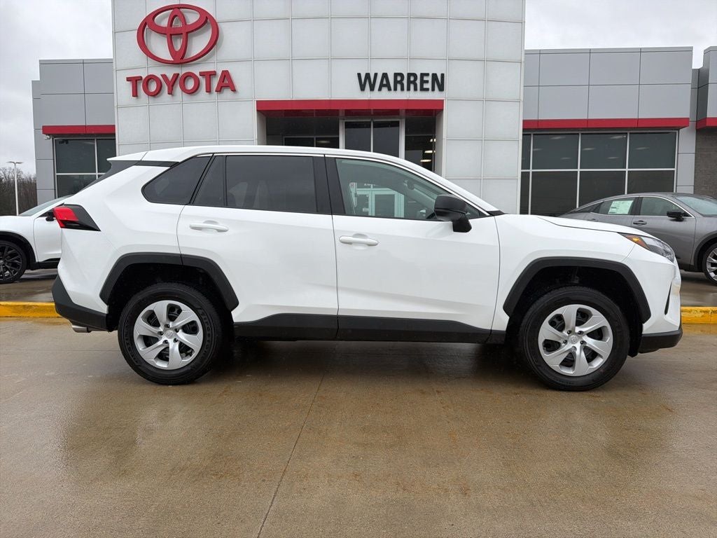 2023 Toyota RAV4 LE