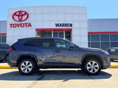 2023 Toyota RAV4 LE