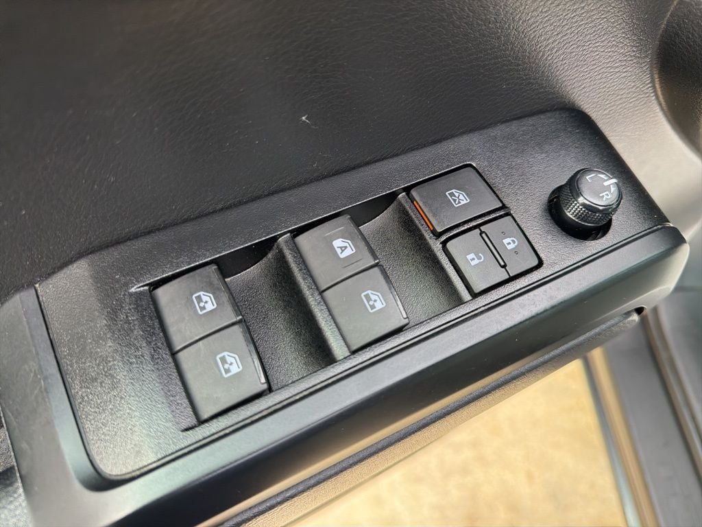 2023 Toyota TACOMA SR SR V6