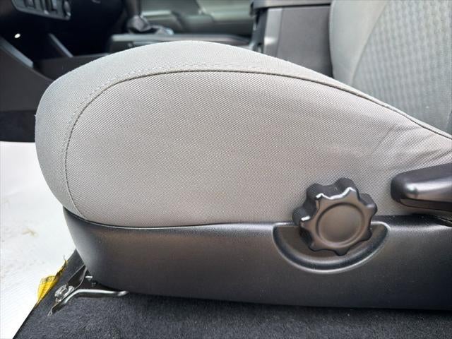 2023 Toyota TACOMA SR SR V6