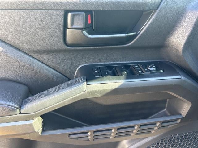 2024 Toyota TACOMA SR5 SR5