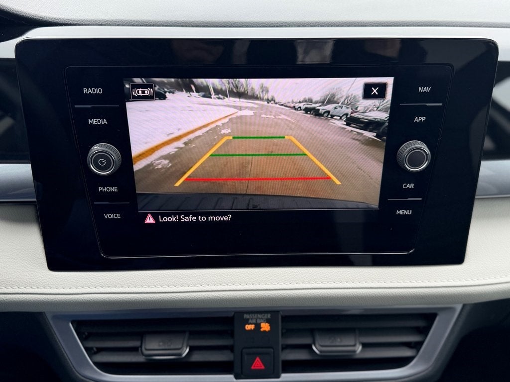 2025 Volkswagen Taos 1.5T SEL