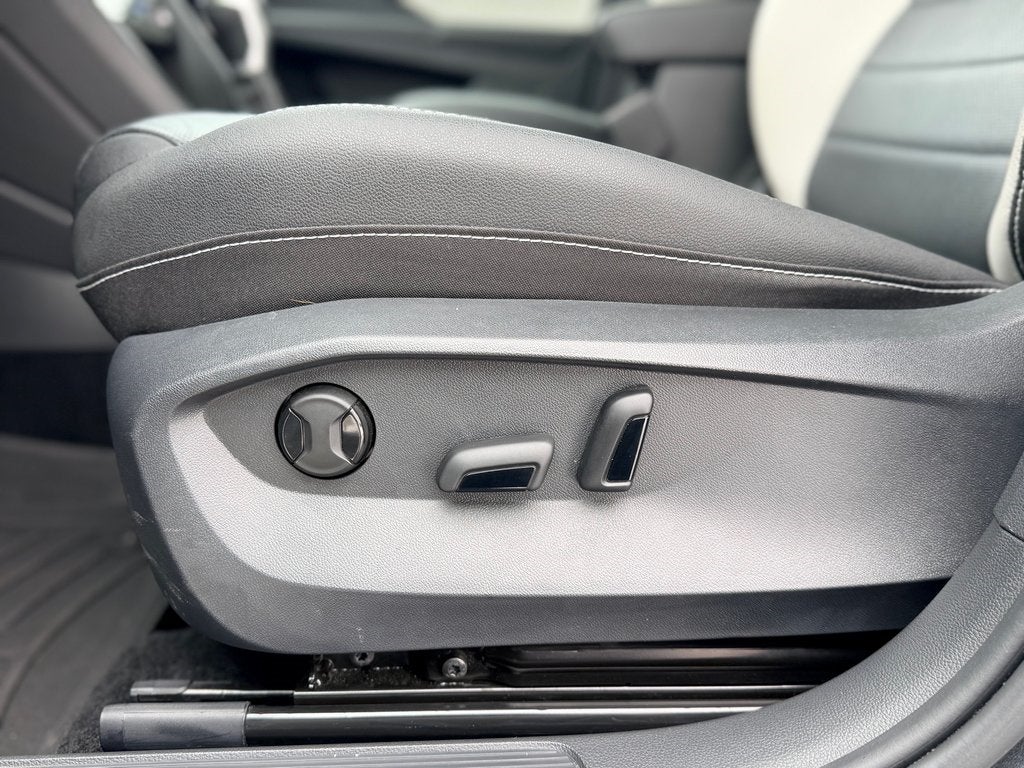 2025 Volkswagen Taos 1.5T SEL