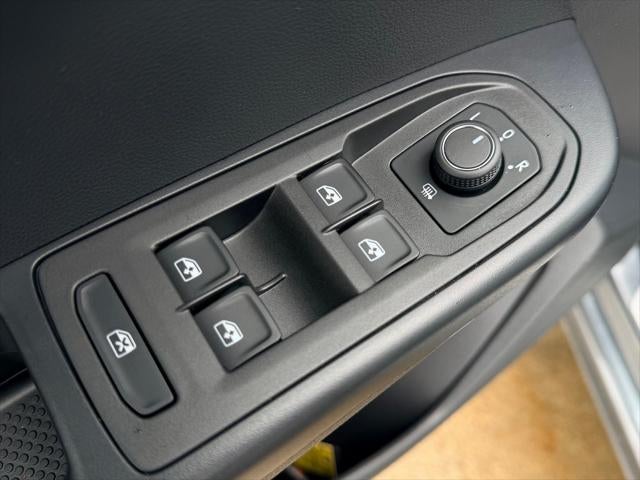 2025 Volkswagen Taos 1.5T SEL