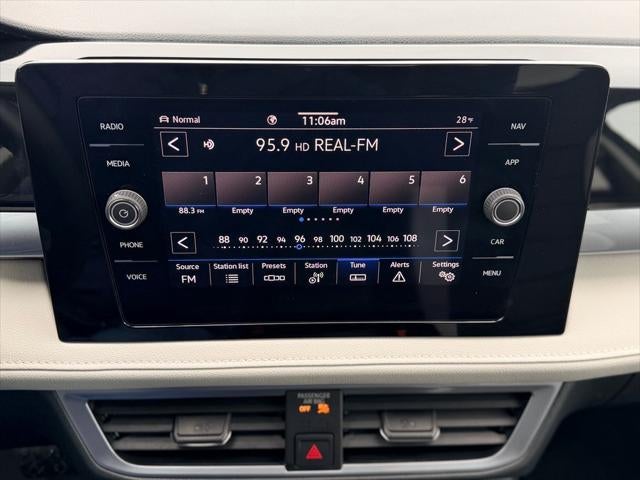 2025 Volkswagen Taos 1.5T SEL