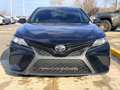 2019 Toyota CAMRY SE