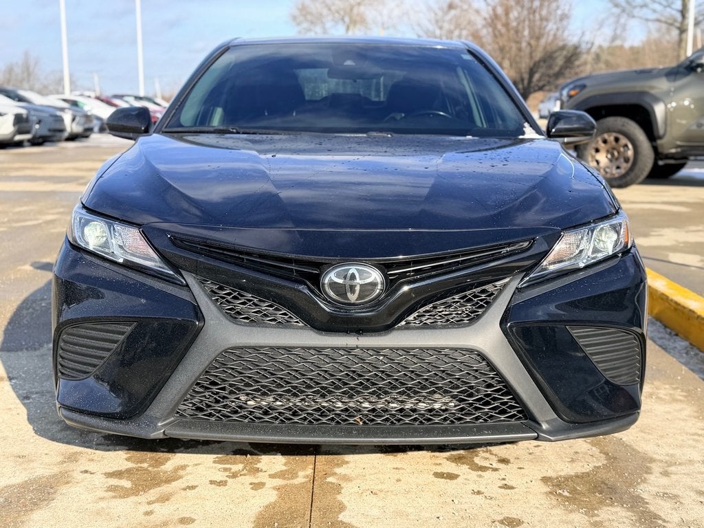 2019 Toyota CAMRY SE
