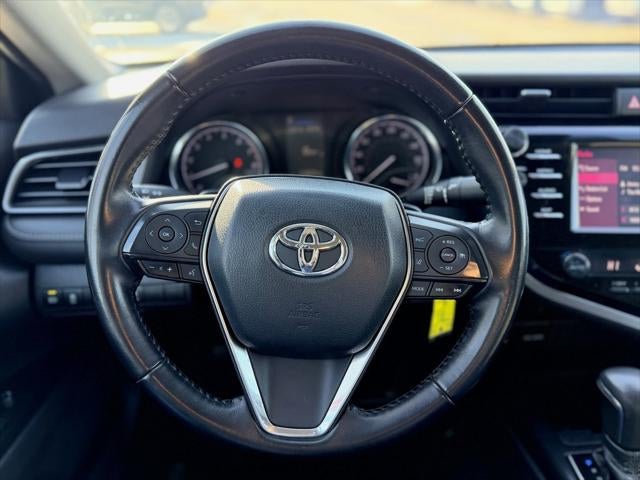 2019 Toyota CAMRY SE