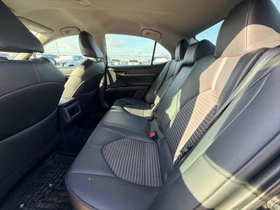 2019 Toyota CAMRY SE