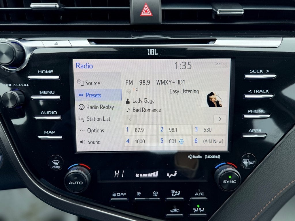 2019 Toyota CAMRY HYBRID XLE